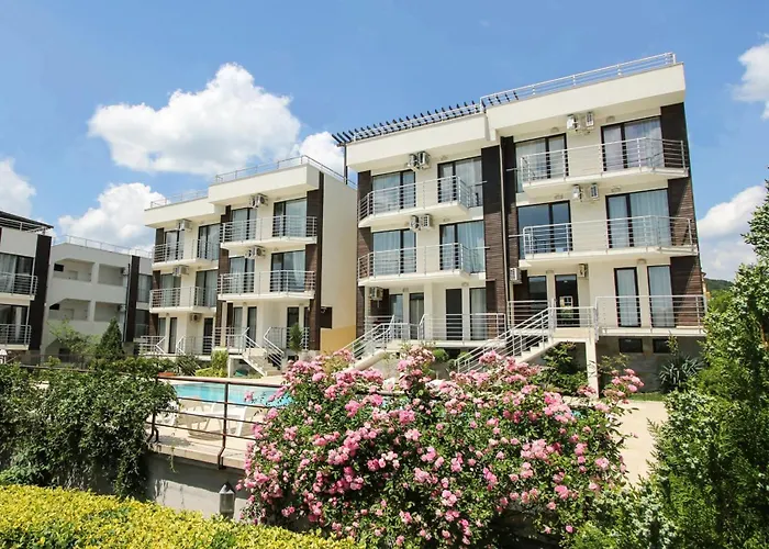 Nlv Seaside Apartament *