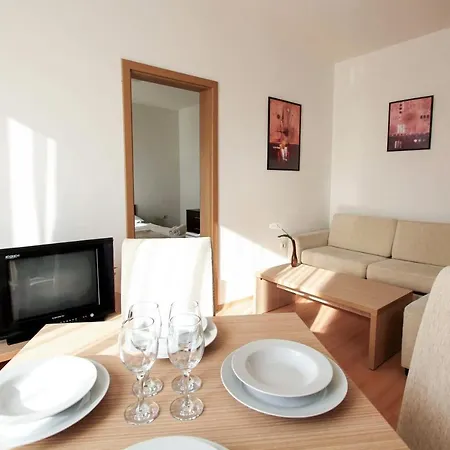 Nlv Seaside شقة *