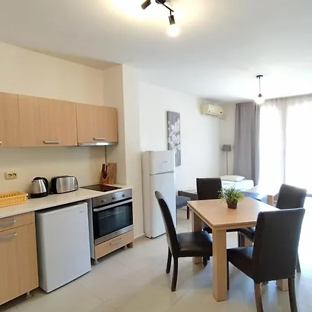 Nlv Seaside ساني بيتش